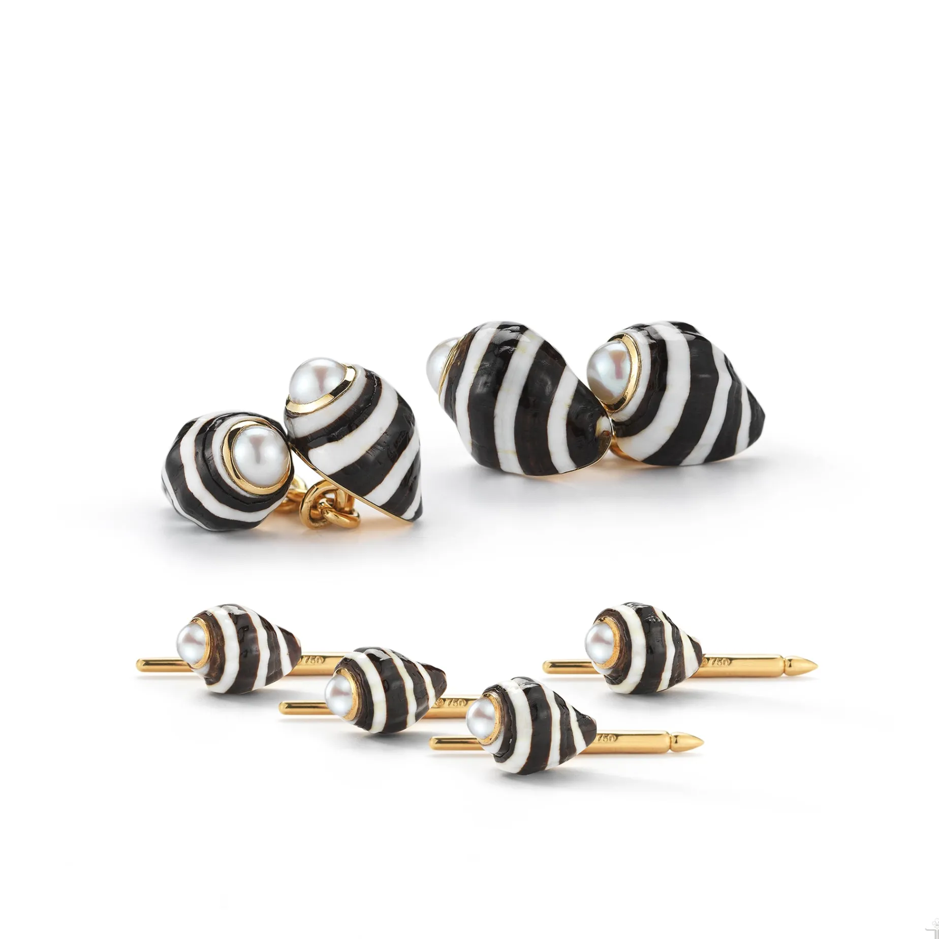 engina_shell_and_pearl_cu_2.webp Engina Shell and Pearl Cufflinks