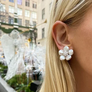 Pearl Petal Earrings in Diamond